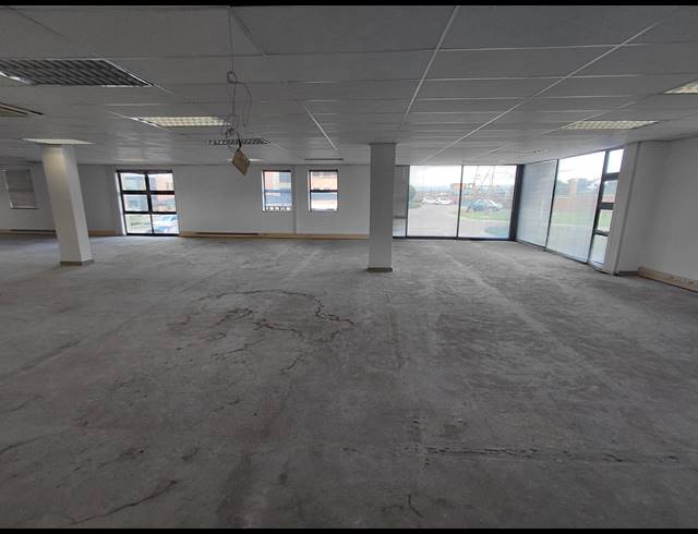 472M² OFFICE TO LET IN PAULSHOF